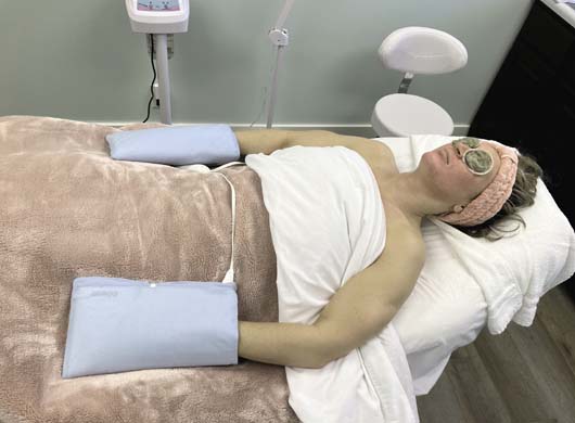 Hand Mitts and facial Mask